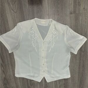 Chic White Floral Women's Blouse